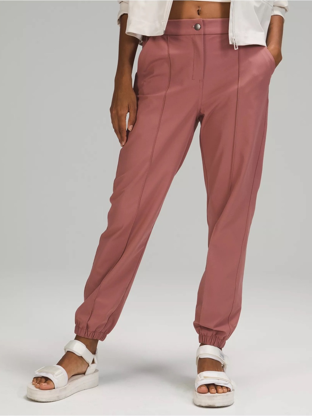 Lululemon Warpstreme High-Rise 7/8 Jogger
Spiced Chai